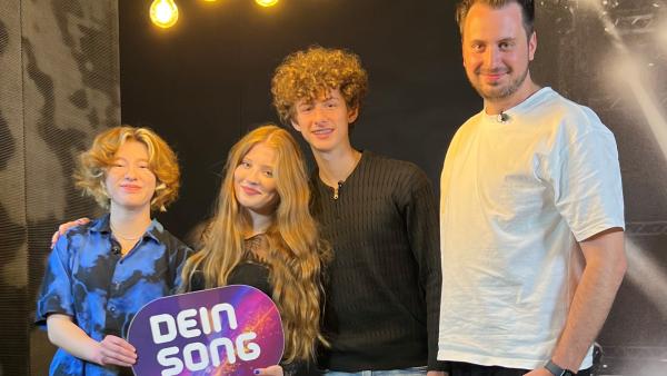 Paula (16) sowie das Duo Lisa (19) und Lukas (17) treten mit neuen Songs an, werr sich für die 17. Staffel qualifizieren kann, entscheidet Songwriter und Musikproduzent Jules Kalmbacher.