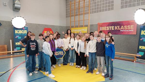 Klasse 6F des Gymnasiums Dreieichschule aus Langen | Rechte: Bavaria Entertainment