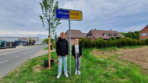Mieke und Martines wohnen direkt an der deutsch-niederländischen Grenze.
