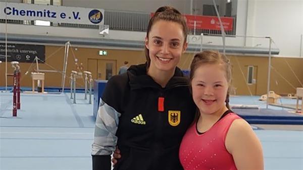 Annabelle ist mit 13 die jüngste deutsche Teilnehmerin bei den Special Olympics World Games in Berlin. Bei den Vorbereitungen trifft sie ihr großes Vorbild, Pauline Schäfer-Betz, Weltmeisterin am Schwebebalken 2017.