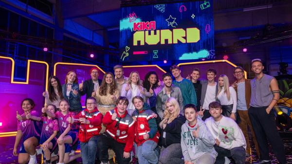 Gewinnerinnen, Gewinner und Stars des "KiKA Award" 2024 | Rechte: KiKA/Melanie Grande